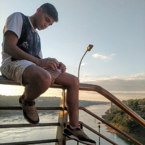 BLUNSEII - tTRES 8