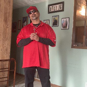 Red bandanna left back
