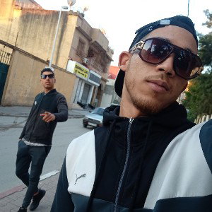 KING X QUEEN (21:02)