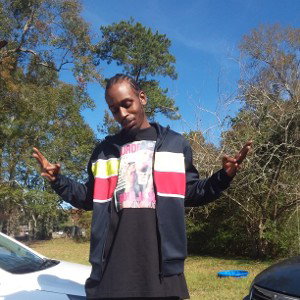 Bizzy Da Beast - Love Me, Love Not