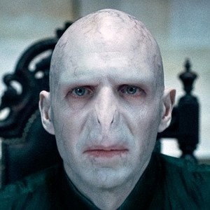 Look like voldemort 