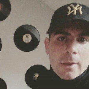 S MUSICO - LA LONA BESAN  (freestyle)