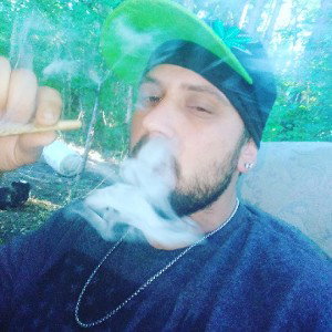 (Ay Ay) "smoke weed everyday" 