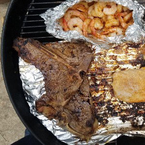cooked beef and sauce