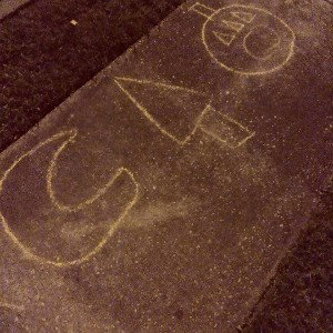 Sidewalk-Hyrogliphs-