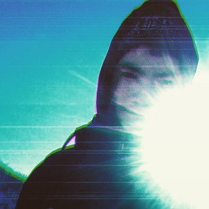 За руку держи