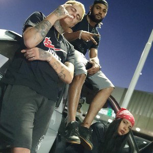 4realmob Racks on the kids