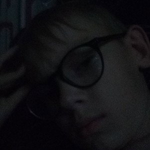 Баба села на плече и сказала горячего 
