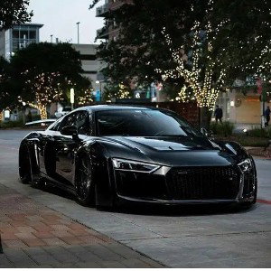 ауди R8