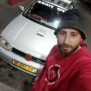 פרסי מאחר