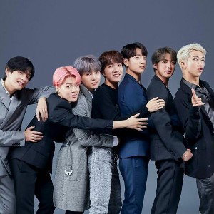 Boy With Luv feat. Halsey