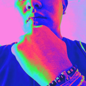 Kodigo Victor - Directo y cortito