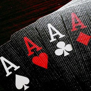 HOUSEofCARDZfeat..MO⚡CIty
