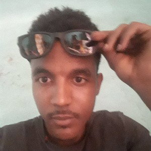 DJ