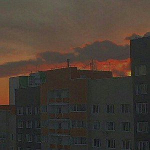 больно