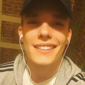 Daniel Wayne (21:38:09)
