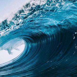 CRYING THE WAVES