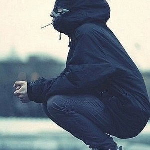 первый трек детка еееее
