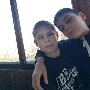 ЛЕОН РУЛИТ и Дима лол "сора"