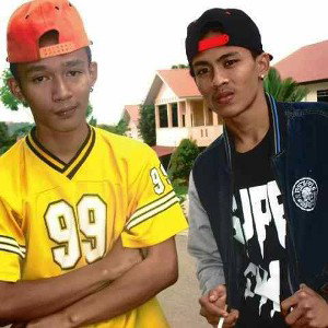 Iwok ft BK prasetiyo - Lebih Gila_1590889924346