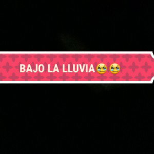 BAJO LA LLUVIA 😢😢