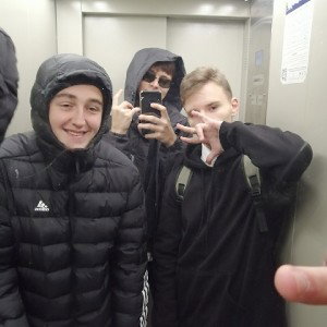 Rustam_s4itaet_pluhi