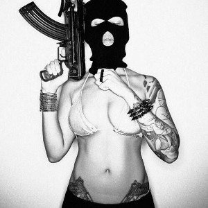 KILL YA WHOLE FAMILY.. WIFE MOTHER KIDS GRANDMA
