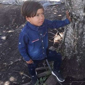 Yunior Creece komo un Dios.