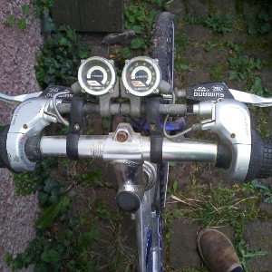 Arme hoch reiche runter meine leiche bleich und munter