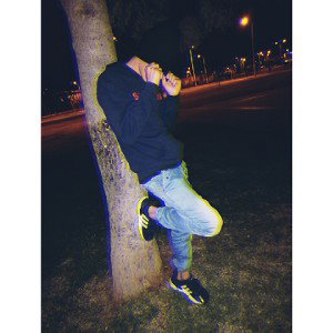 DIFERENTE AL RESTO