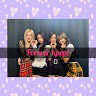 Lovesick girls Lisa and Jennie's rap