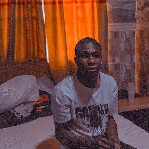 AkBarrakuz_Hustle hard_Stay woke