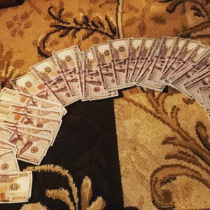 King Taz stacking paper