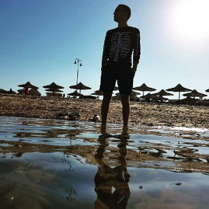 عودة و اعتزال