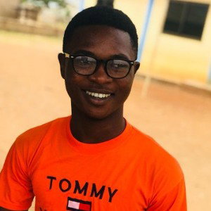 little boy dey wonder