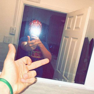 flexin on em 👻