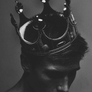 I GOT THE CROWN