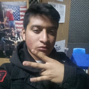 me critica 