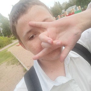 жизнь трудно