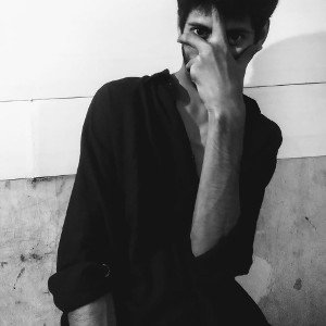 khoya hu me yaha 