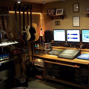 The Bandlanders Record Studio