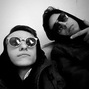 P4 & Pedra