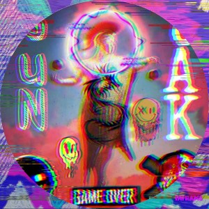 [GUN-----TAK]