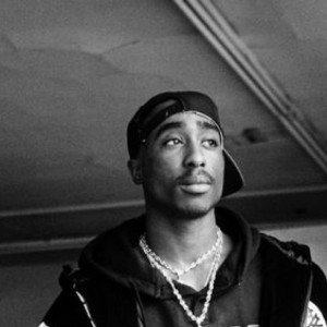 all eyez on me