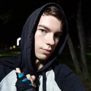 Виктор Александр 