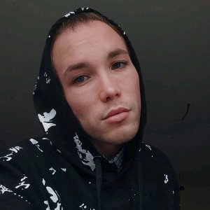 Александр Незванов