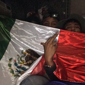 TRICOLOR"