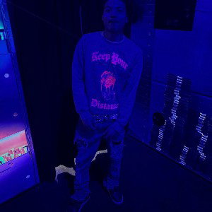 YBW ENTERTAINMENT