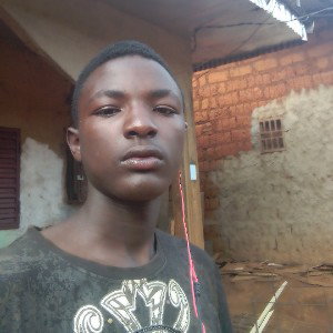 Les bat BOy