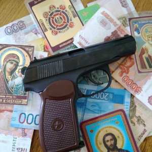 ХОБОТОМ В ТОЛПУ